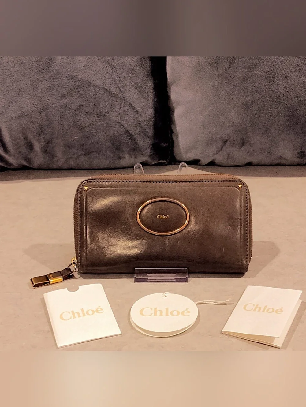 Chloé Victoria Round Long Wallet Authentic
